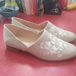 Clarks Embroidered Loafer - Size 7.5 - New w/o Box